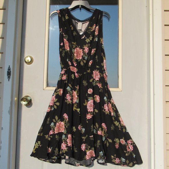Relisted American Rag floral print sleeveless dress w crochet like detail 3X jrs - Picture 4 of 16